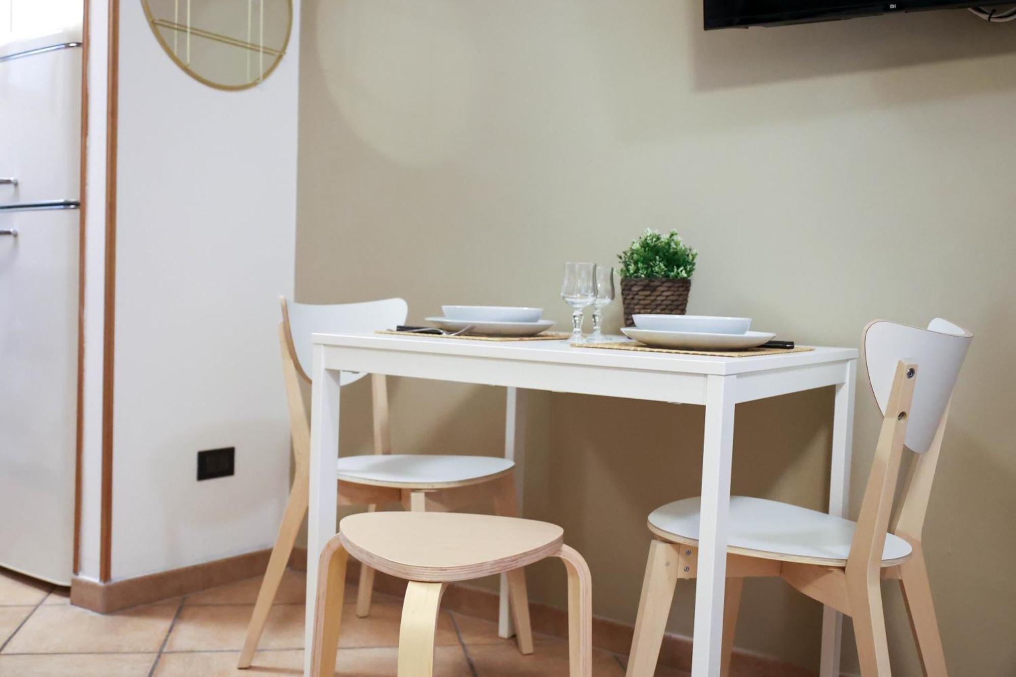 Apartamento Nel Centro Di Desenzano Desenzano del Garda Exterior foto
