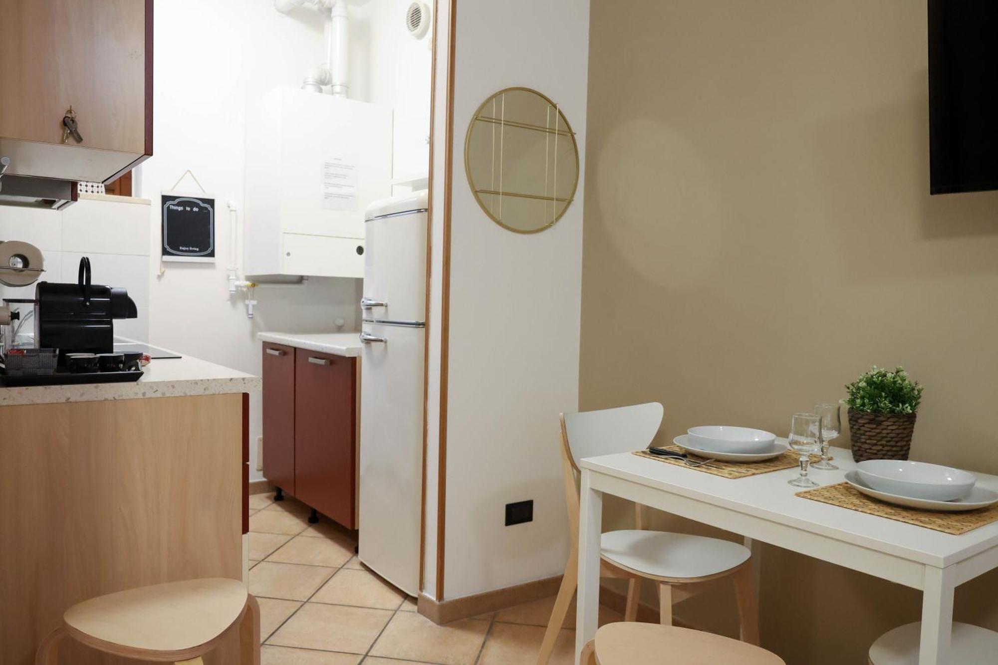Apartamento Nel Centro Di Desenzano Desenzano del Garda Exterior foto